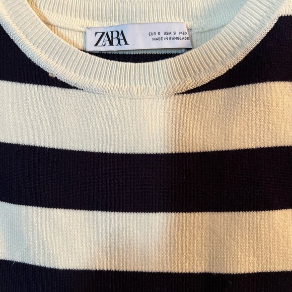 Zara vest shirt. Navy and cream colored - Picture 2 of 2